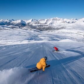 Abfahrt im Skigebiet Sunshine Village