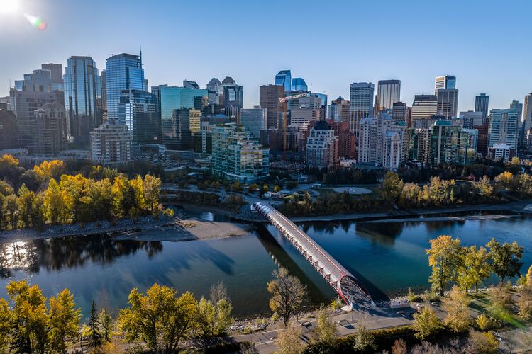 Schöne Sommer Skyline über Calgary