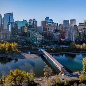 Schöne Sommer Skyline über Calgary