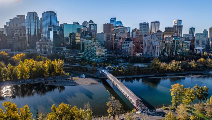 Schöne Sommer Skyline über Calgary Schöne Sommer Skyline über Calgary