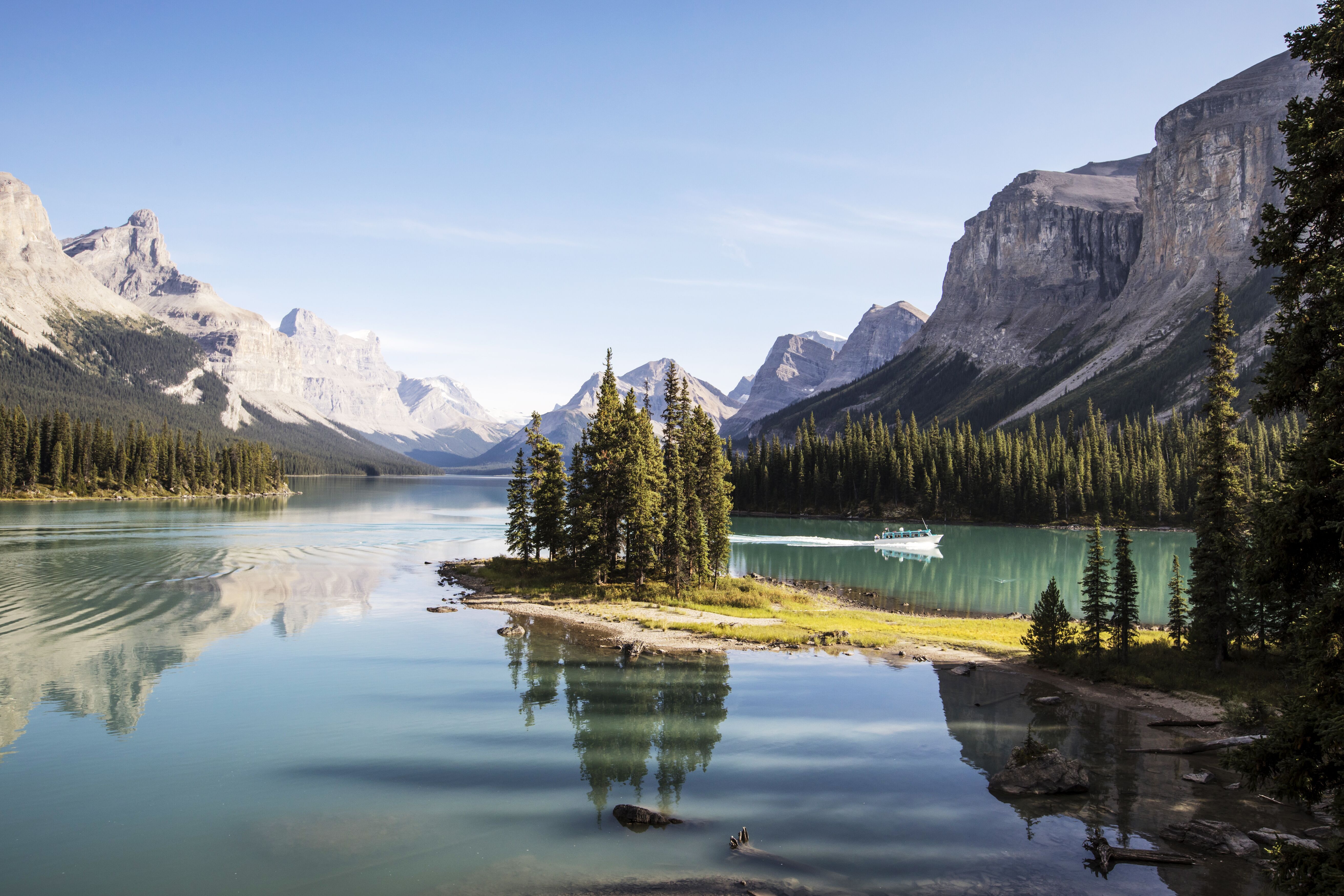 Blick auf den Maligne Lake im Jasper National Park