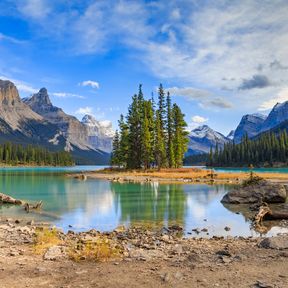 Insel im Maligne See, Alberta