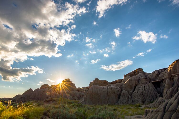 Sunrise at Dinosaur Provincial Park and UNESCO World Heritage Site