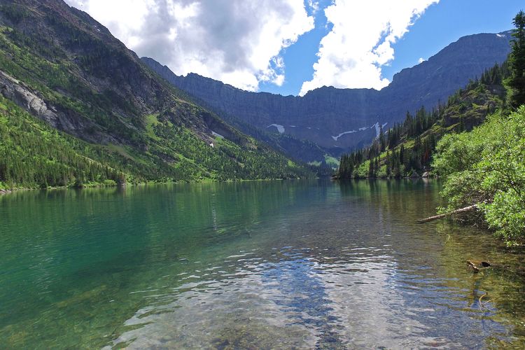 Blick Ã¼ber den Waterton Lake in Alberta