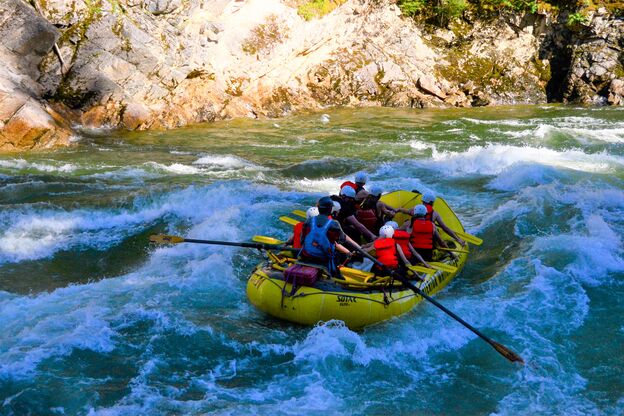 Interior Whitewater Rafting in Clearwater erleben Interior Whitewater Rafting in Clearwater erleben