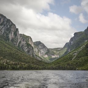 EindrÃ¼cke des Western Brook Ponds im Gros Morne Nationalpark in Neufundland