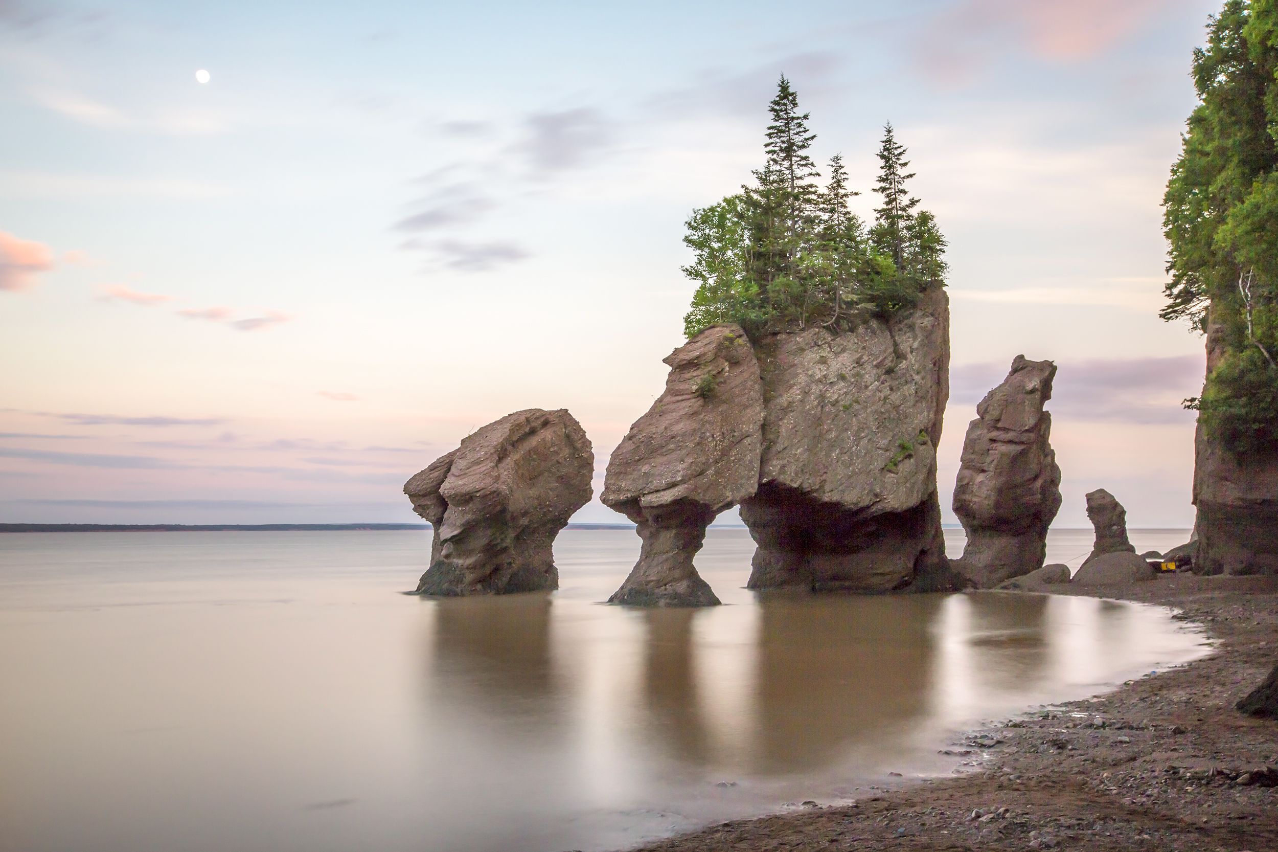 Die Hopewell Rocks in New Brunswick, Kanada