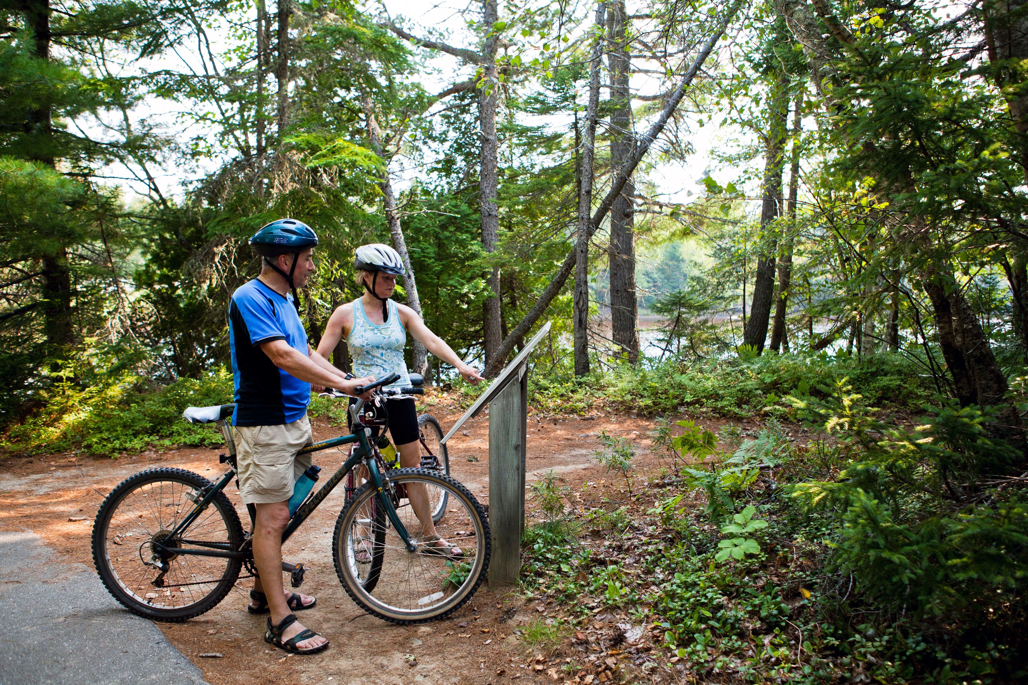 Fahrradfahrer im Kouchibouguac National Park