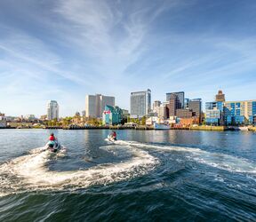 Halifax, die Hauptstadt von Nova Scotia, von der Wasserseite aus erkunden