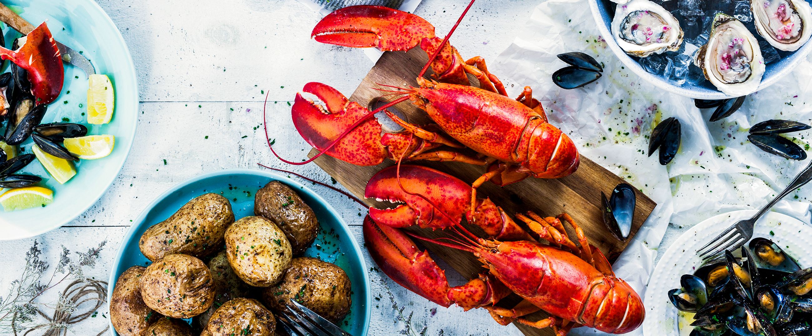 Ein stilvoll angerichtetes Lobster-Dinner auf Prince Edward Island
