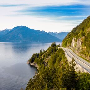 Tolle Ausblicke bei einer Fahrt auf dem Sea to Sky Highway von Vancouver nach Whistler