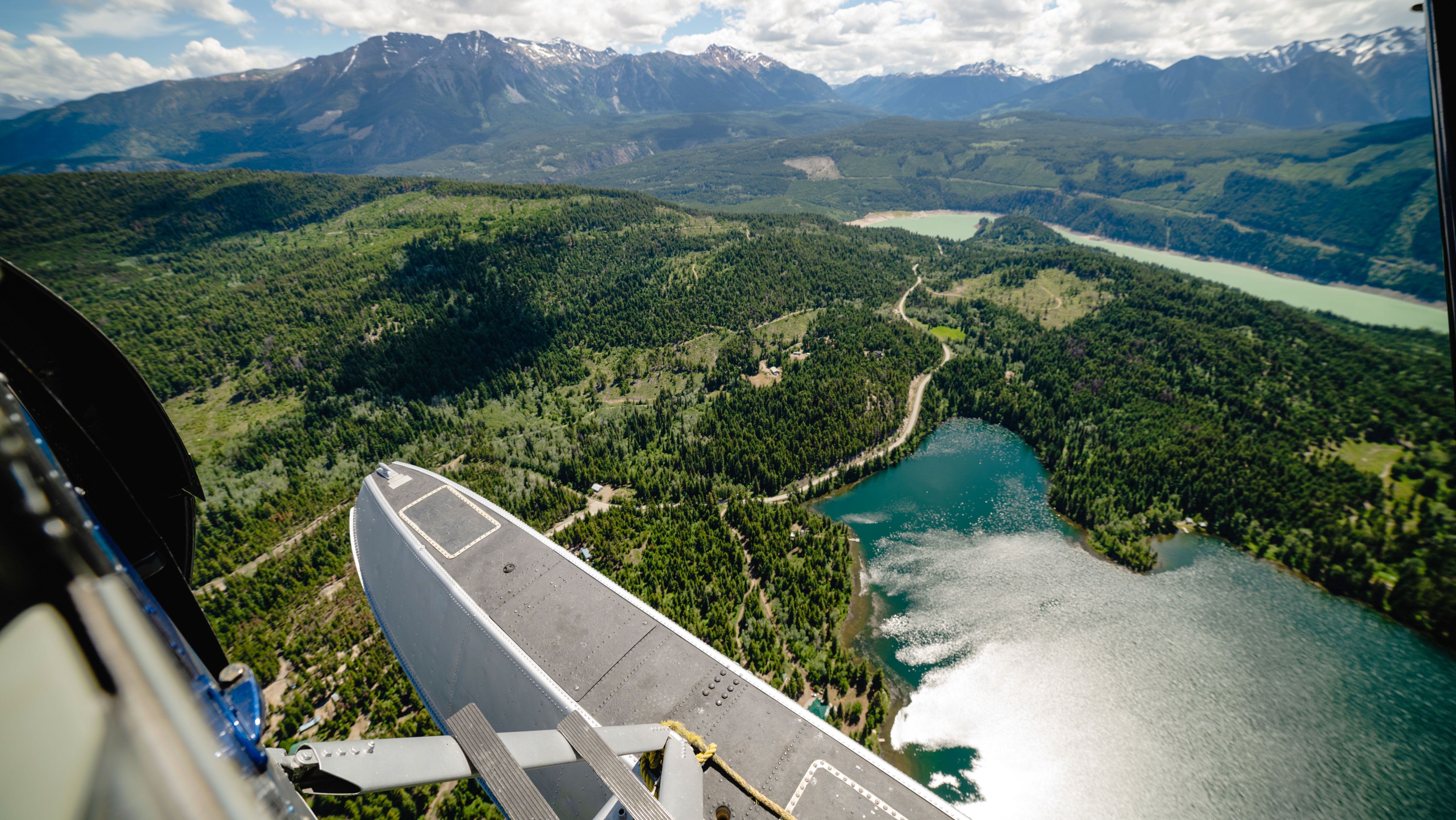 So weit das Auge reicht: Aus dem Wasserflugzeug wird die beeindruckende Weite der Landschaft erst richtig deutlich.