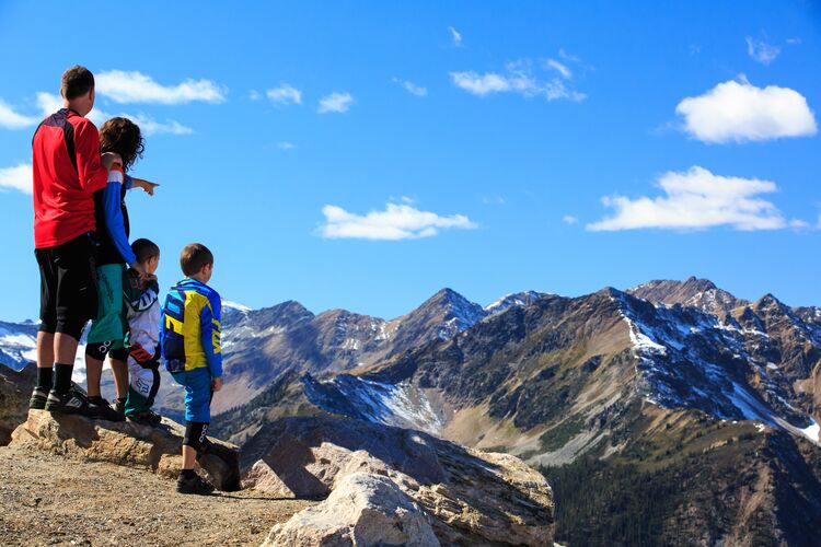 Auf die Berge mit der Familie