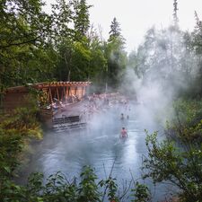 regionen/kanada/britishcolumbia/northern-bc/liard-hot-springs-sommer-baden-menschen.cr3406x3403-20x0 regionen/kanada/britishcolumbia/northern-bc/liard-hot-springs-sommer-baden-menschen.cr3406x3403-20x0