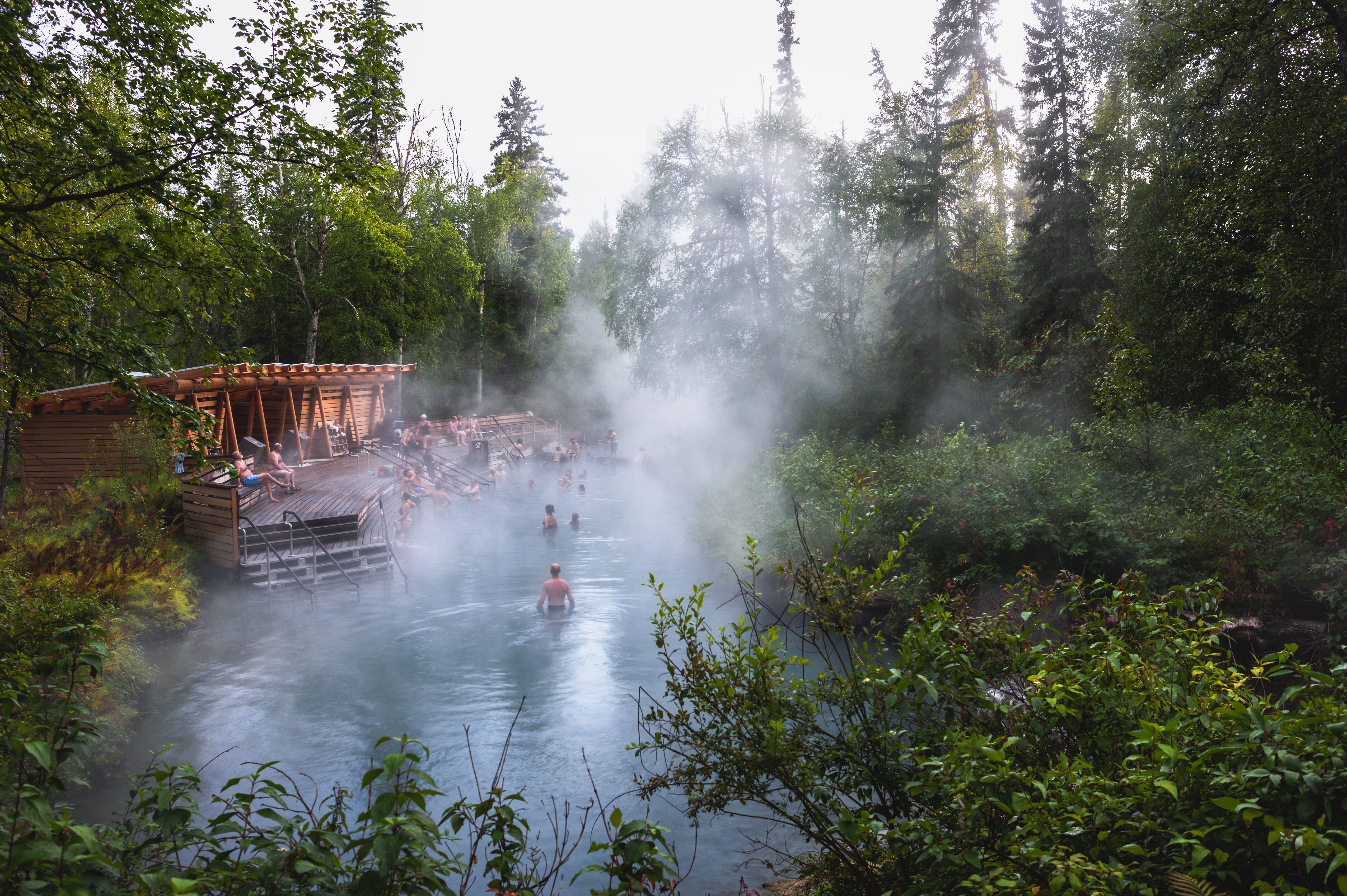 Entspannung pur in den Liard Hot Springs