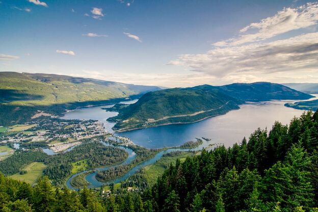 Blick auf den Shuswap Lake in British Columbia Blick auf den Shuswap Lake in British Columbia