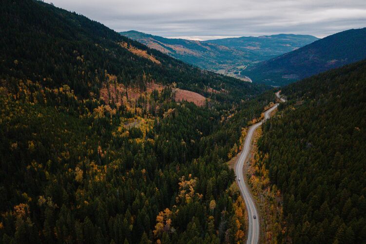 Herbstliche Berglandschaft in Sun Peaks