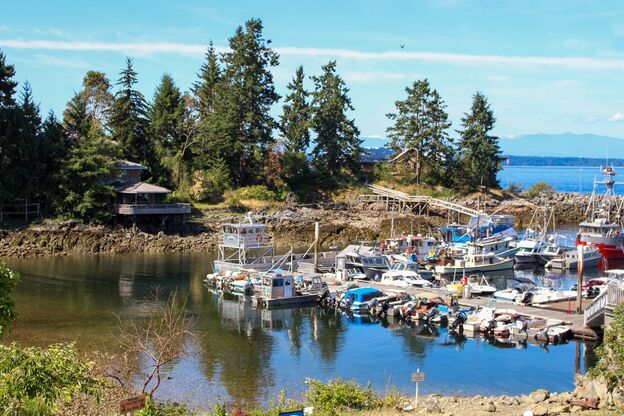 Der malerische Hafen von Lund an der Sunshine Coast von British Columbia Der malerische Hafen von Lund an der Sunshine Coast von British Columbia