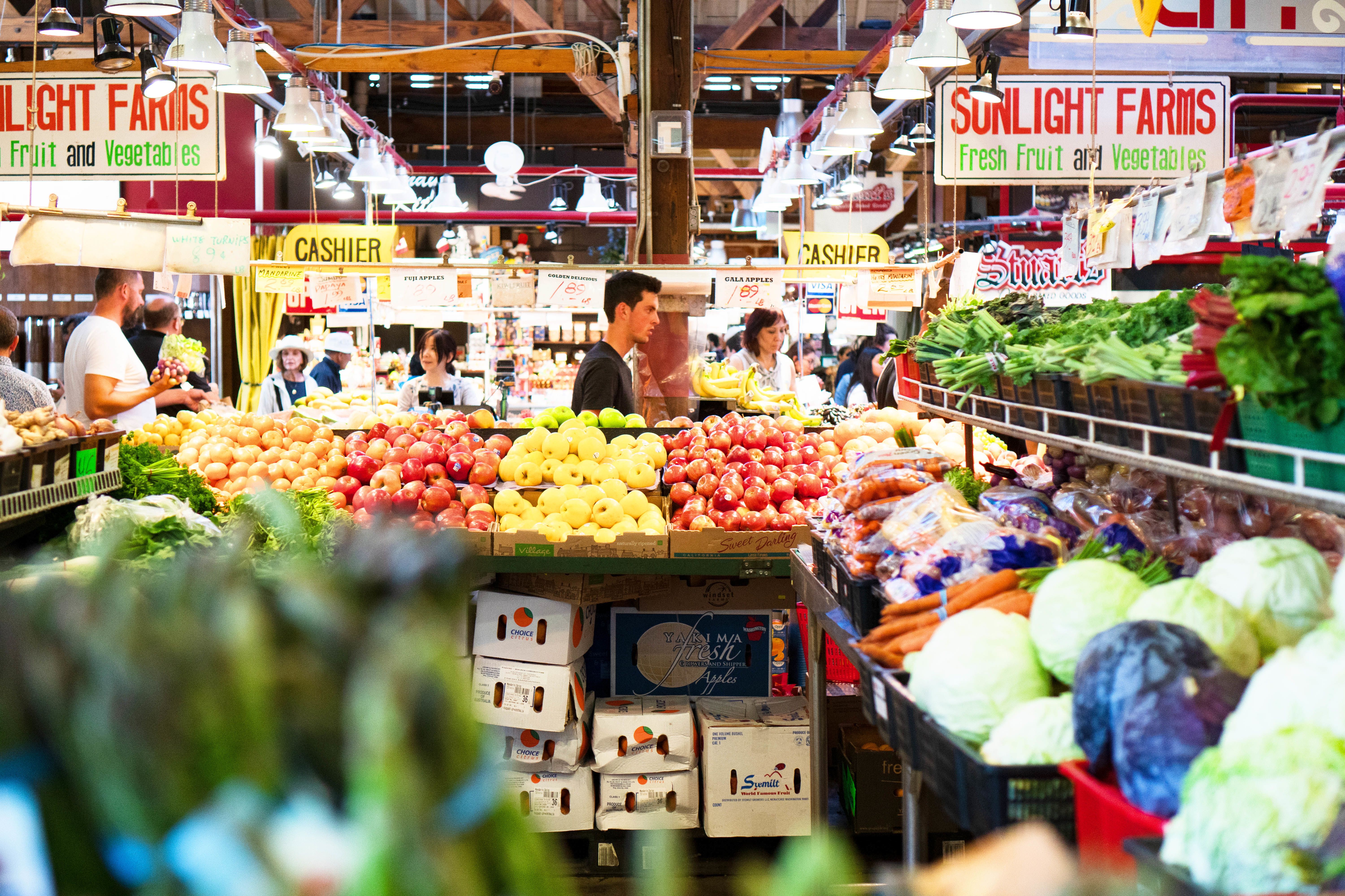 Einkaufsbummel durch den Granville Island Public Market in Vancouver