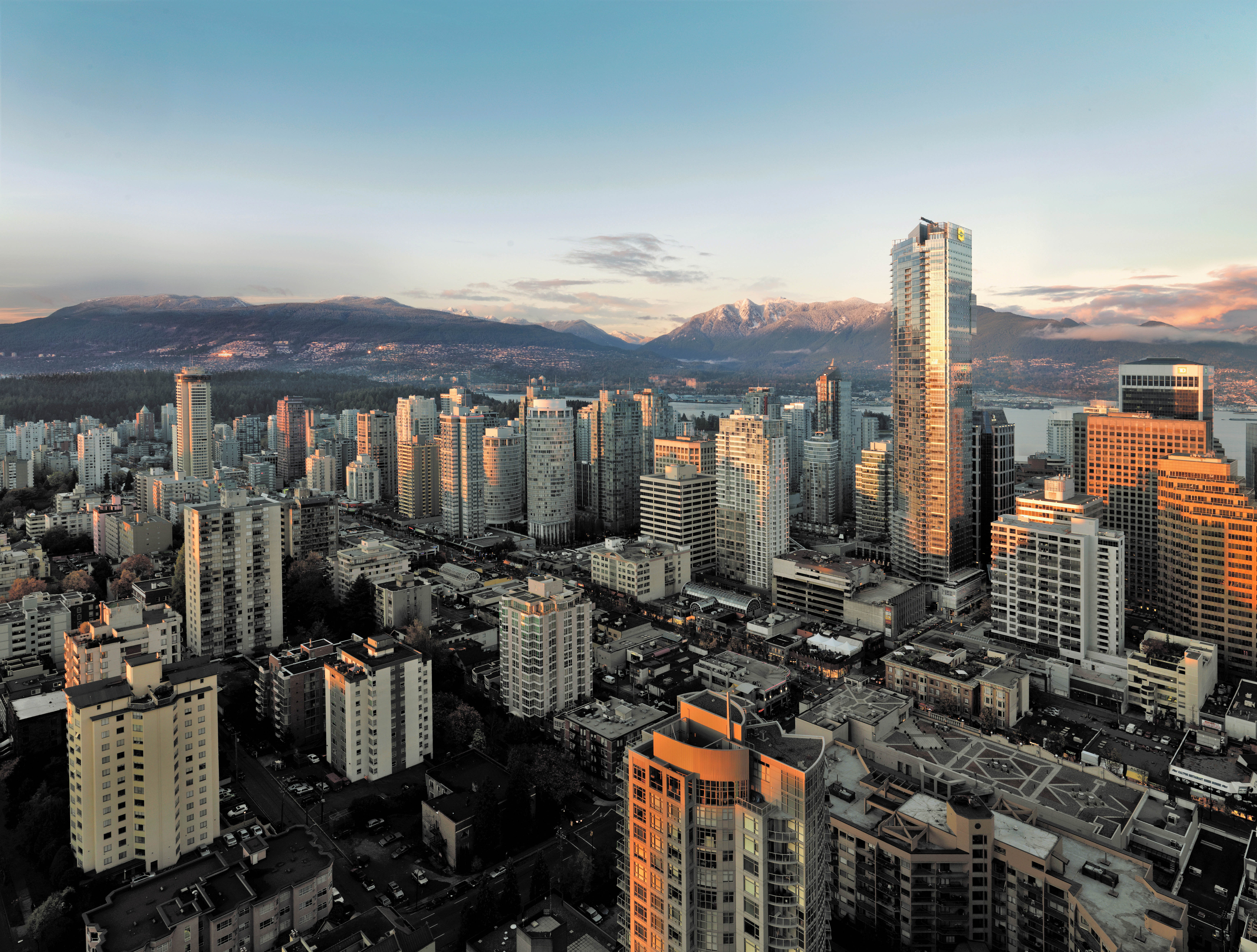 Vancouvers Skyline in der DÃ¤mmerung, British Columbia