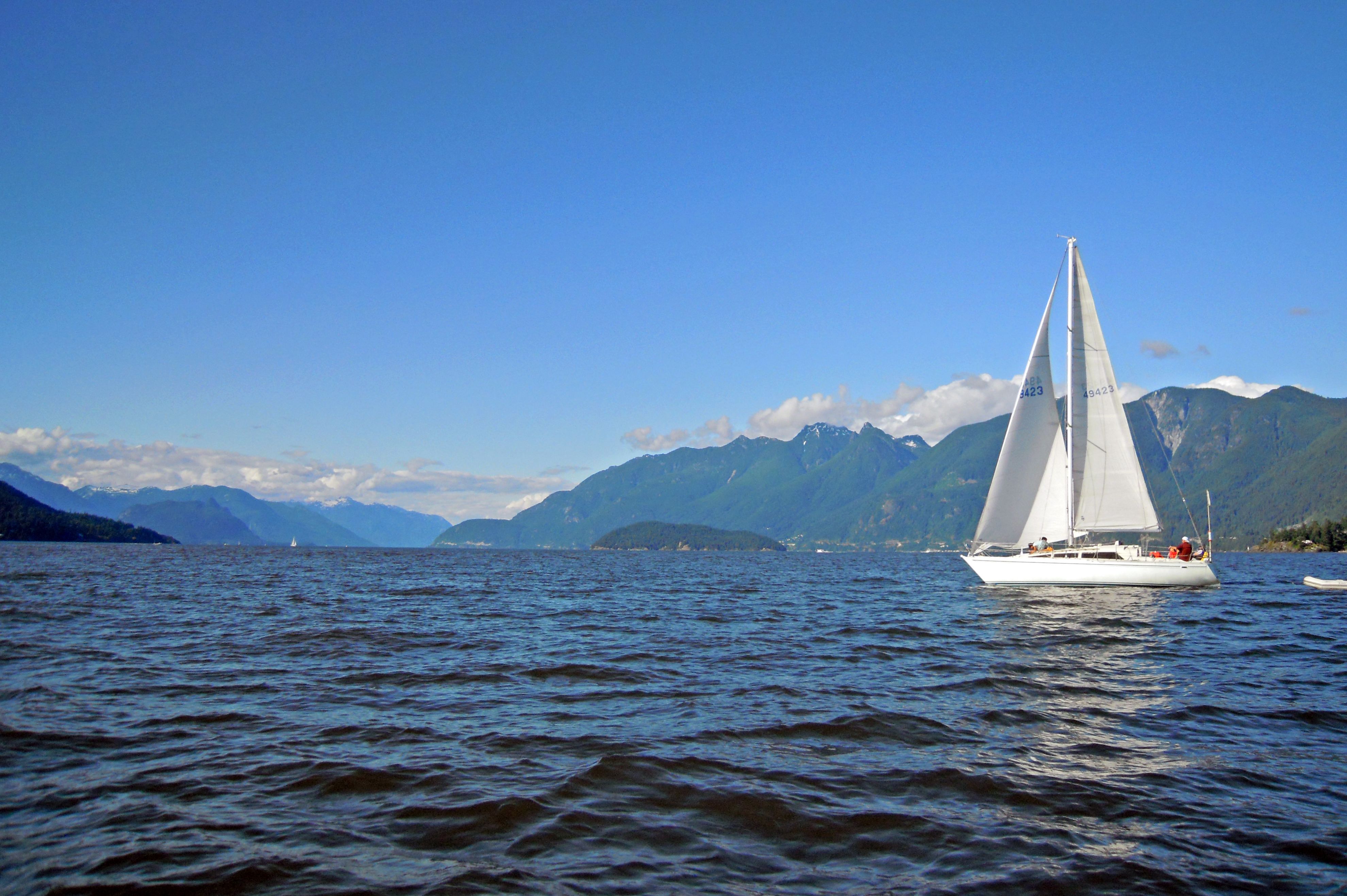 Segelboot im Howe Sound