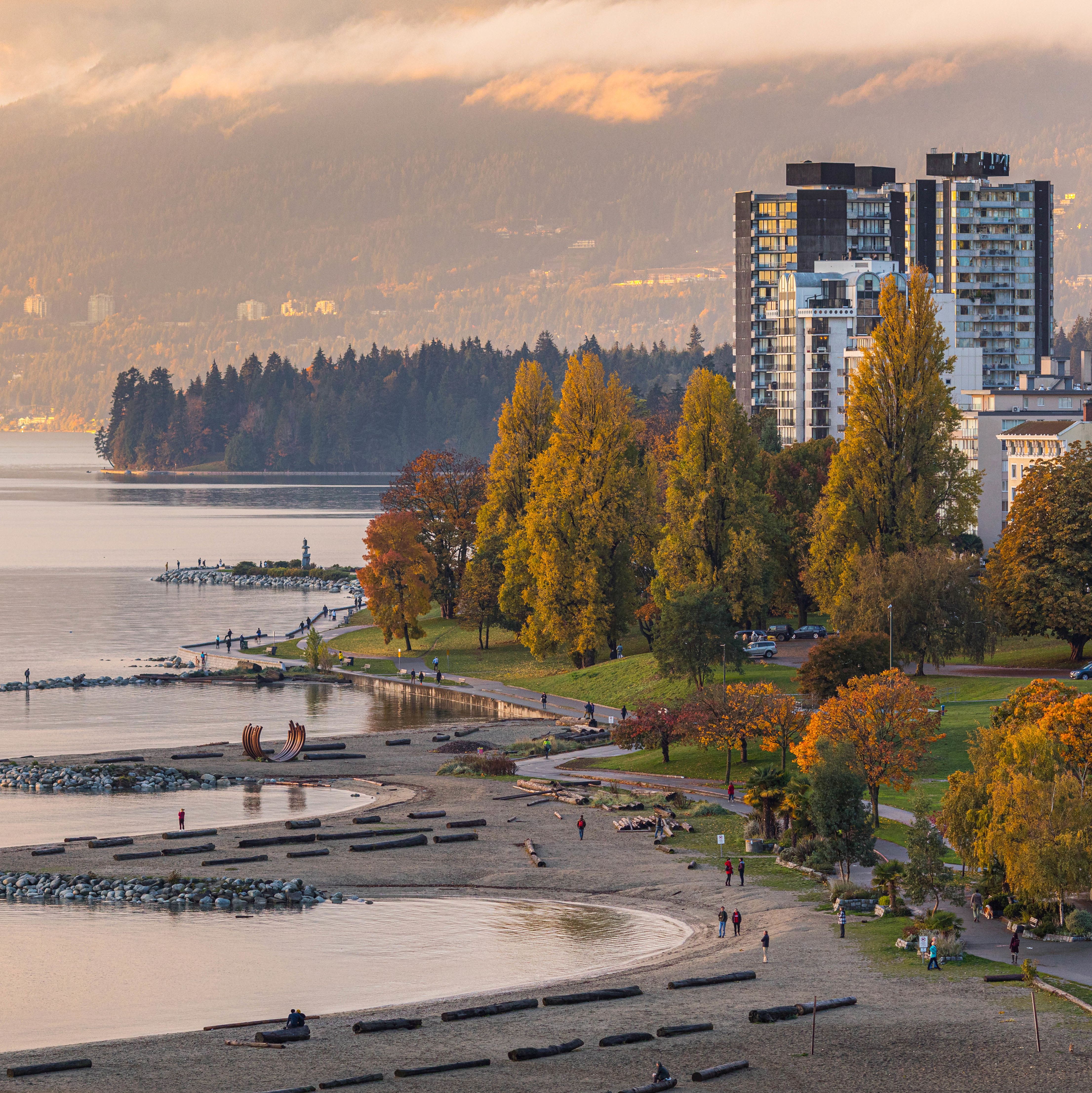 Sonnenuntergang Ã¼ber dem West End Stadtviertel von Vancouver