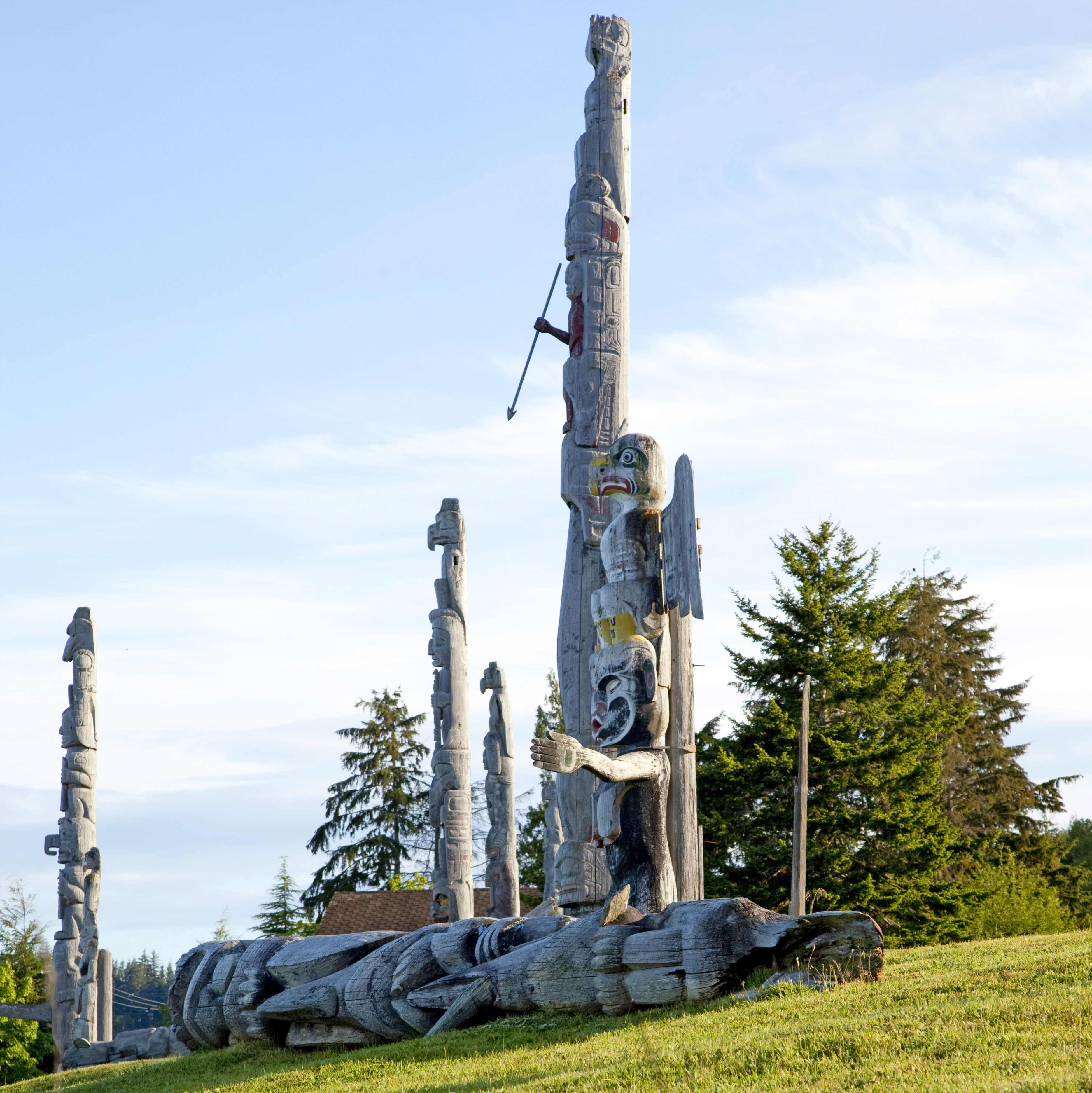 Totem-Pfähle auf Vancouver Island