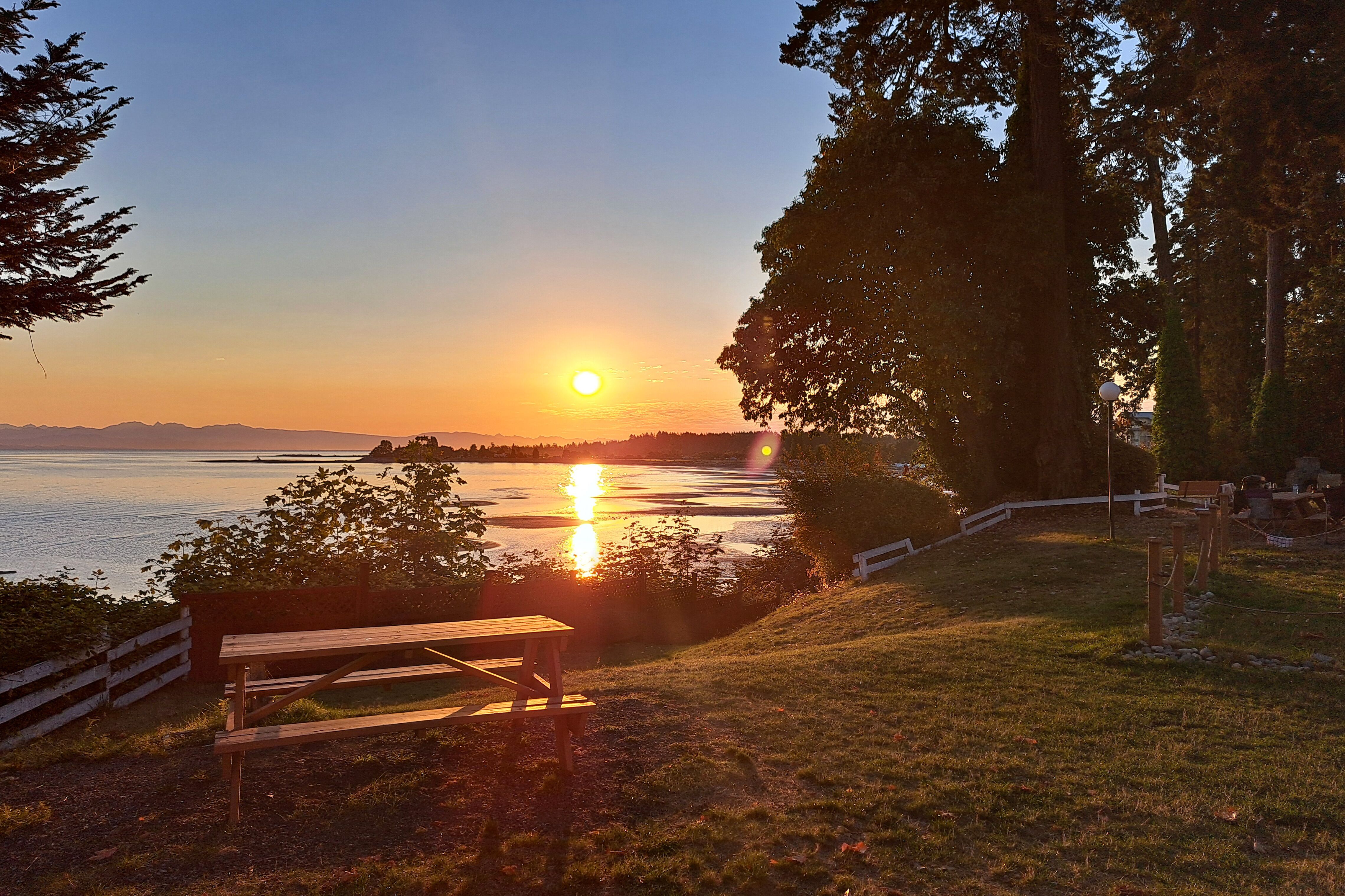 Sonnenuntergang über dem Paradise RV Park in Parksville