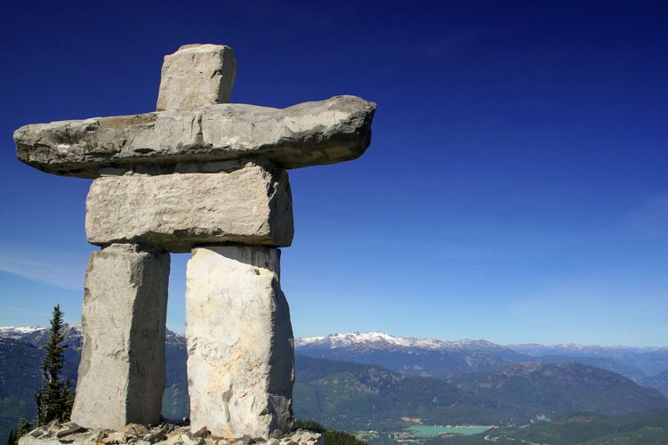 Das Inukshuk begrüßt Besucher in Whistler, British Columbia