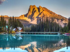 Blick auf den Emerald Lake im Yoho National Park, British Columbia Blick auf den Emerald Lake im Yoho National Park, British Columbia
