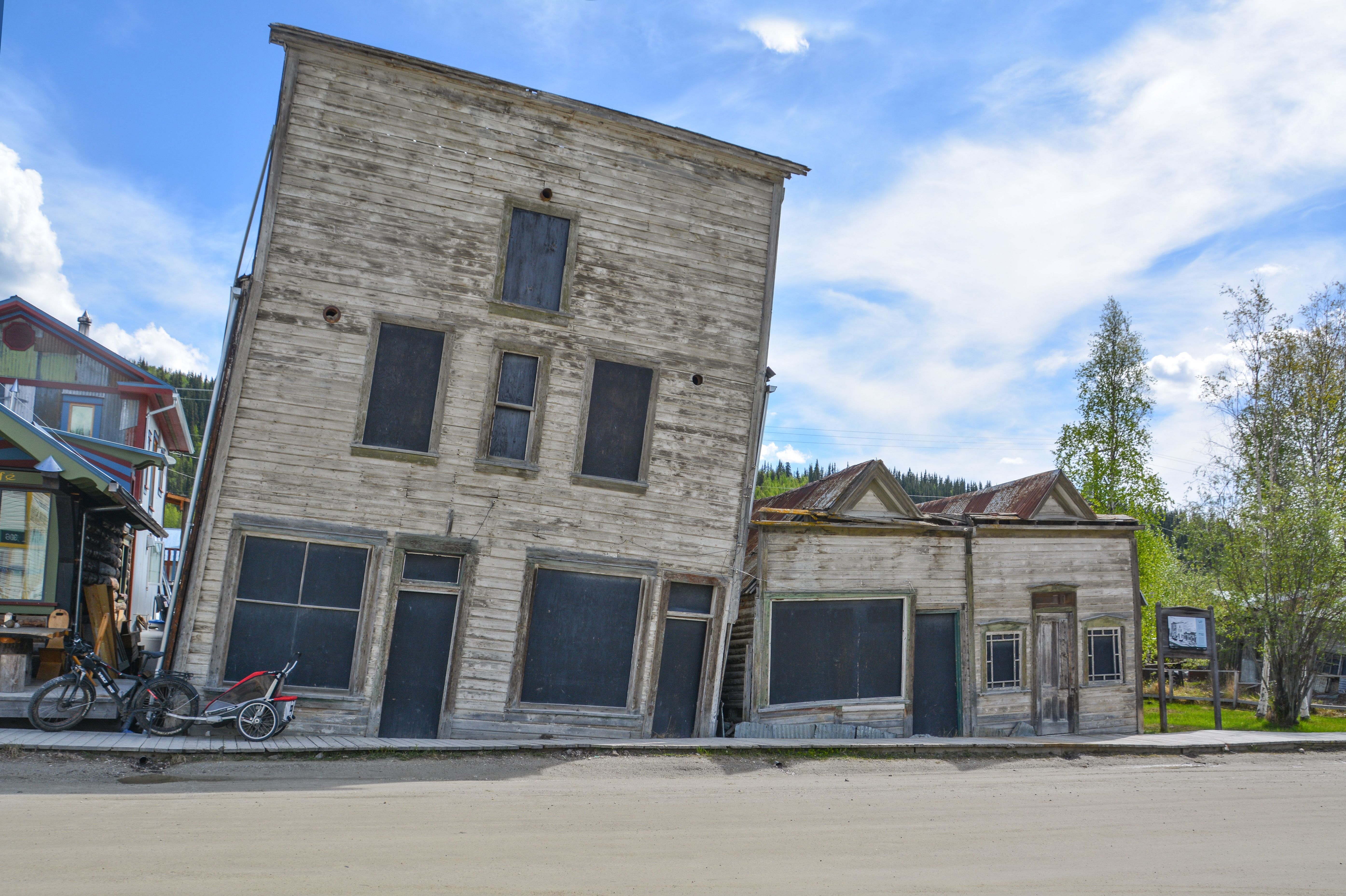 Ein altes GoldgrÃ¤berhaus in Dawson City, Yukon