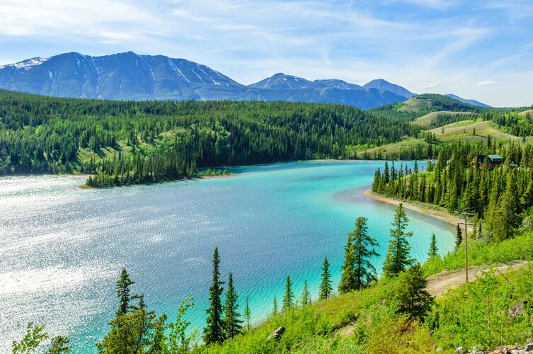 Der traumhafte Emerald Lake am South Klondike Highway im Yukon Territory