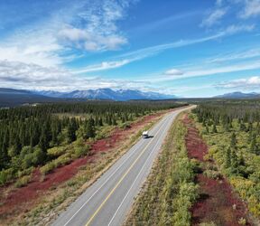 Straße im Kluane National Park, Yukon