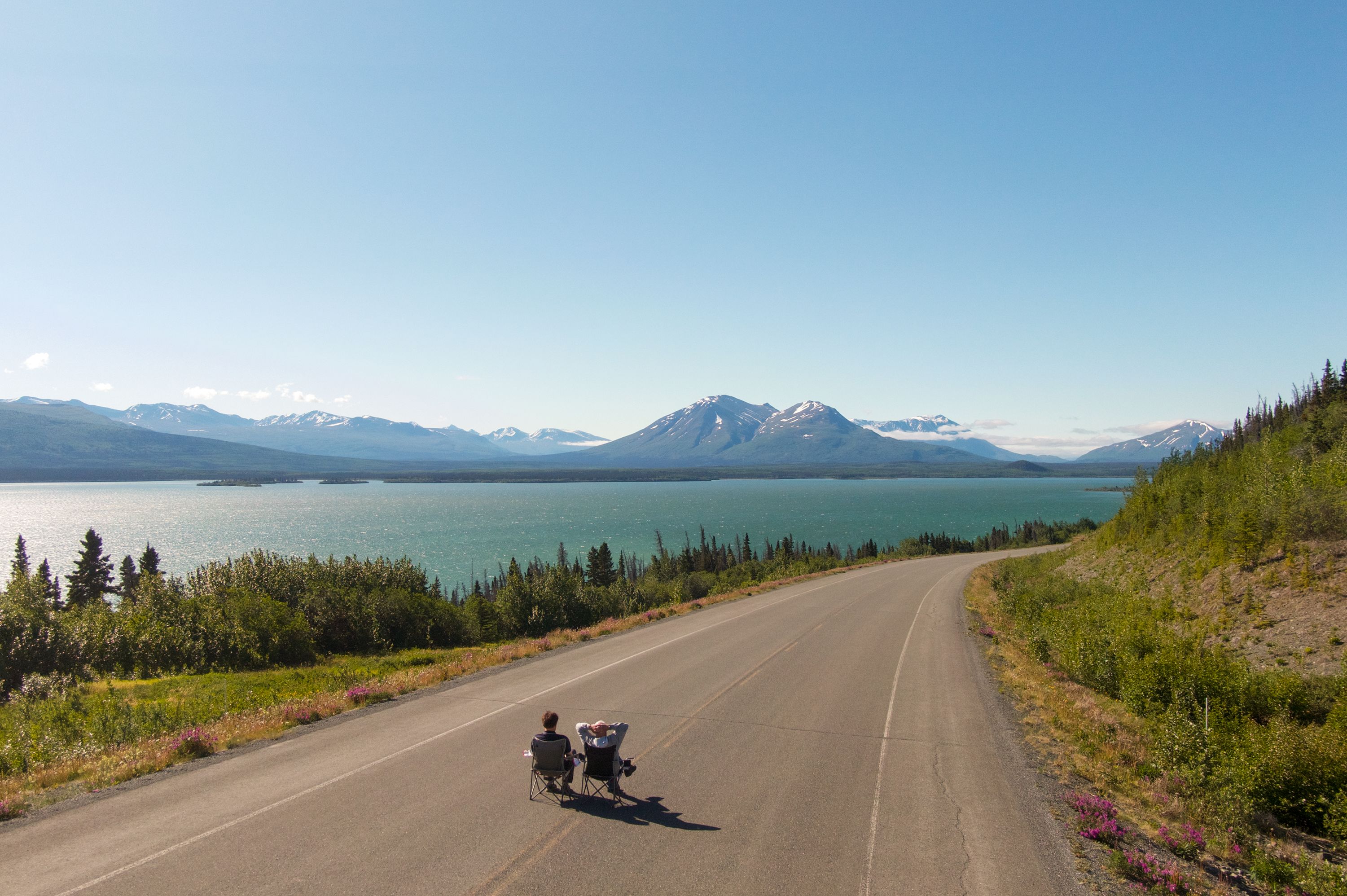 Beeindruckende Weiten auf der Haines Road am Kluane Lake im Yukon Territory