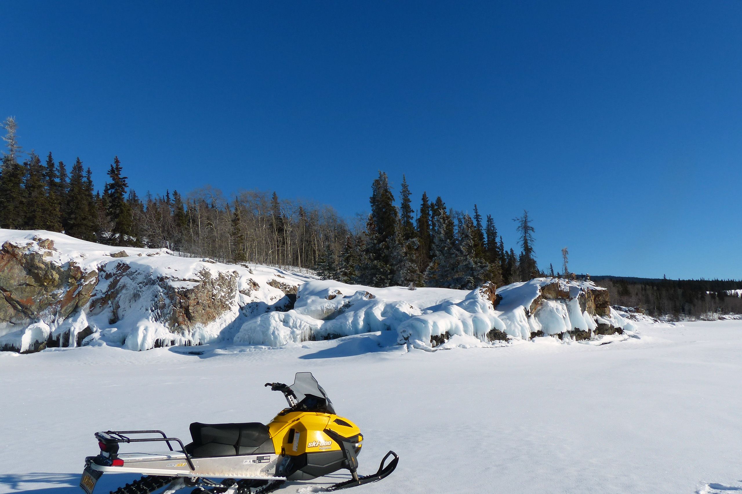 Skidoo am Tagish Lake