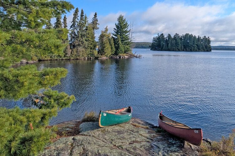 Kanus im Algonquin Park Kanus im Algonquin Park