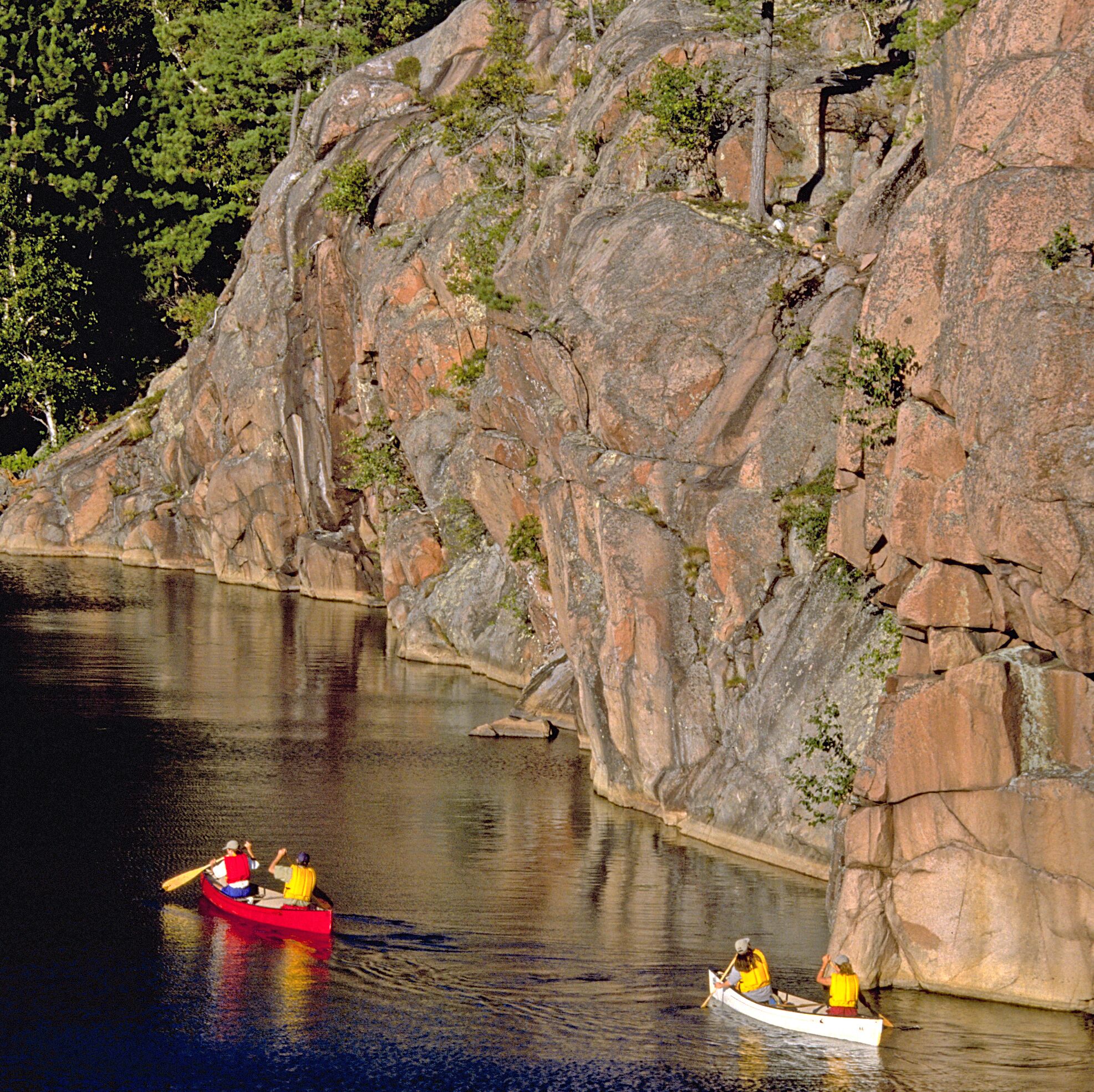 Kanus im Killarney Provincial Park Kanus im Killarney Provincial Park