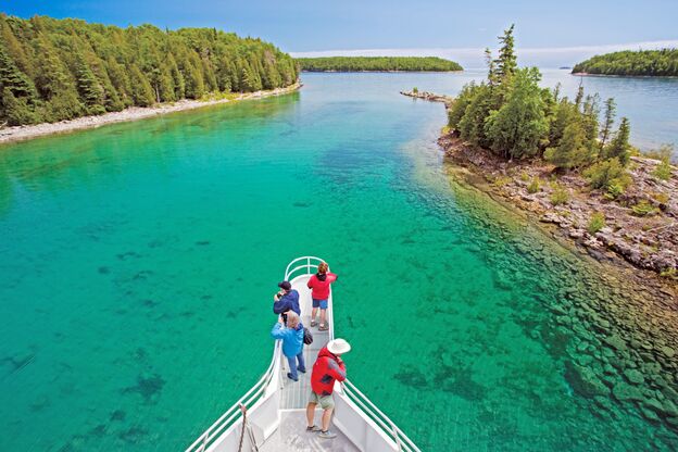 Schiffstour durch den Fathom Five National Marine Park bei Tobermory Schiffstour durch den Fathom Five National Marine Park bei Tobermory