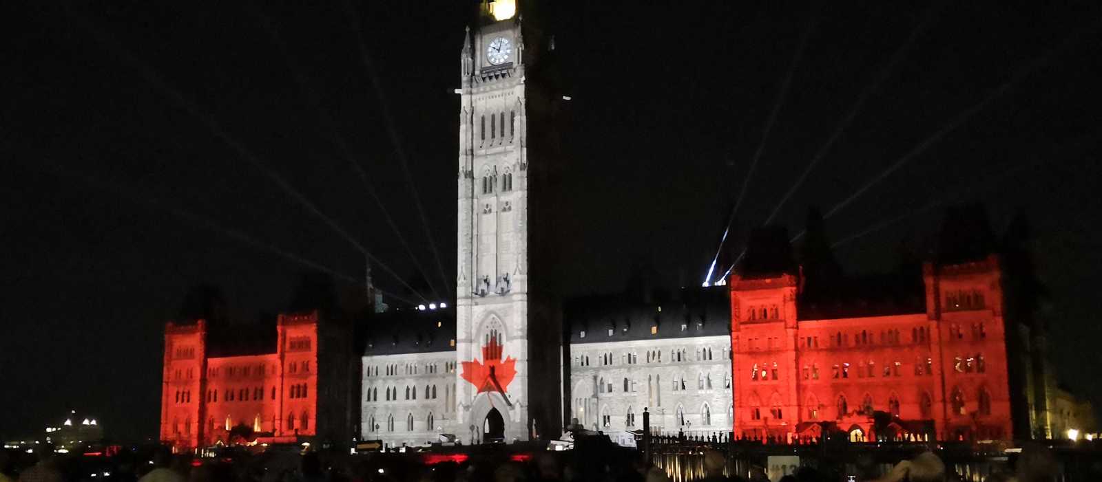 Ergreifende Northern Lights Show in Ottawa CANUSA