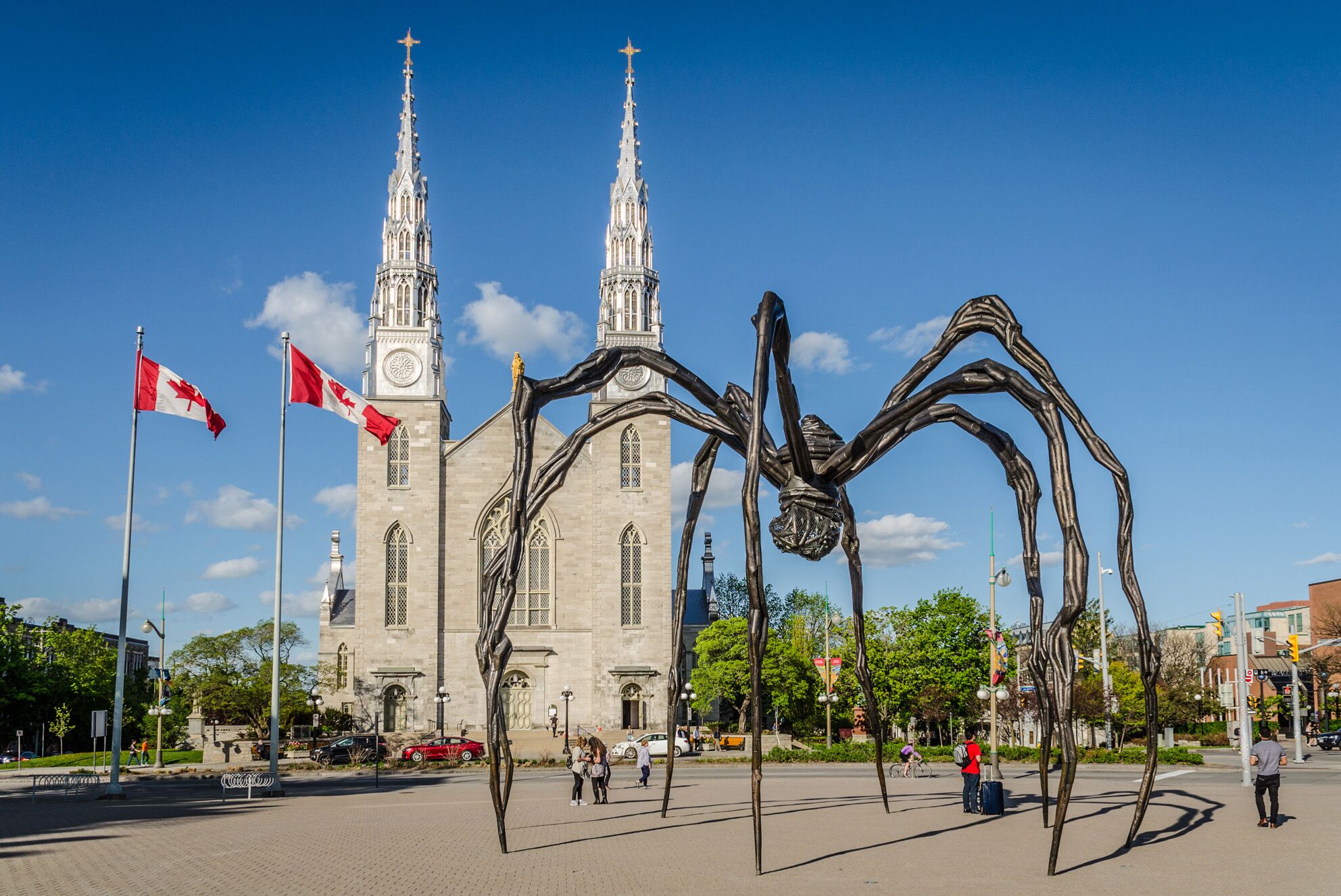 Die Maman Skulptur in Ottawa