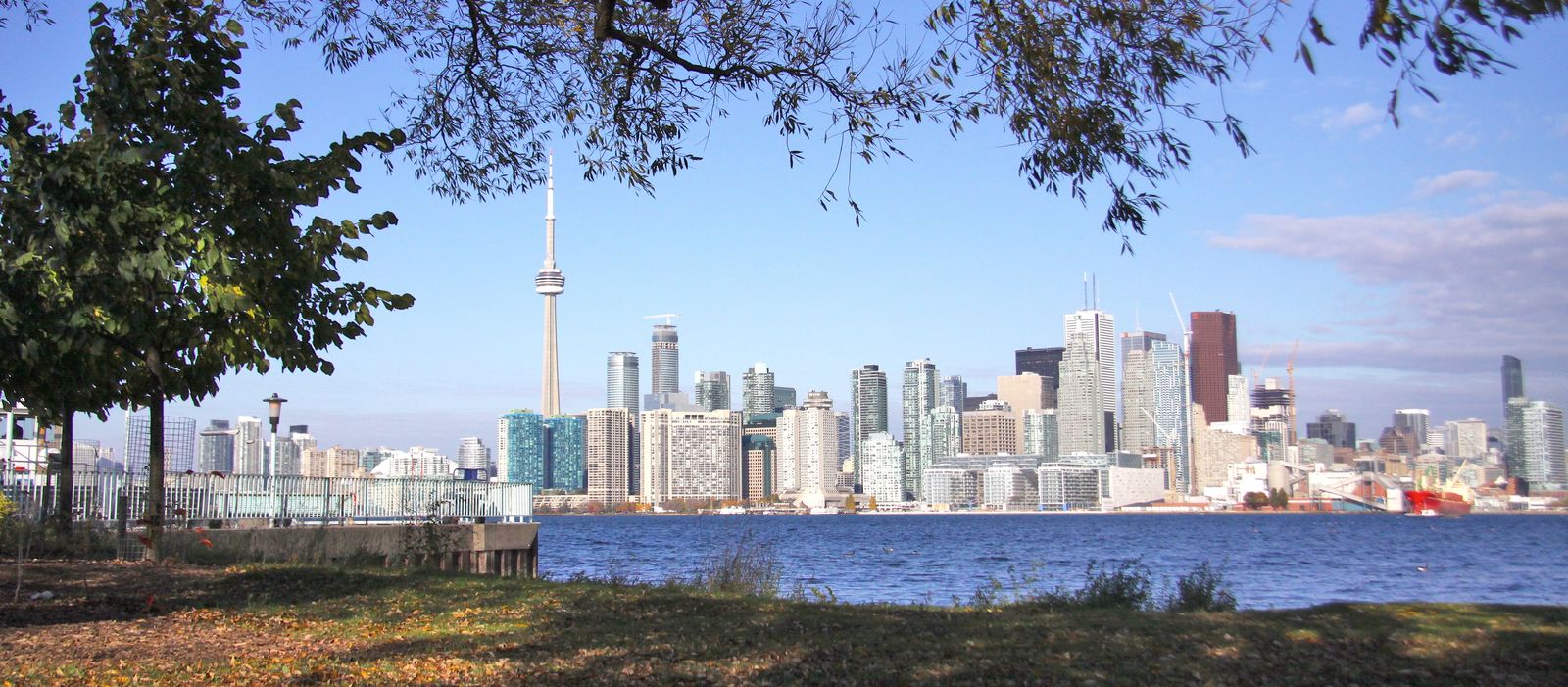 Torontos Skyline von Wars Island, Ontario