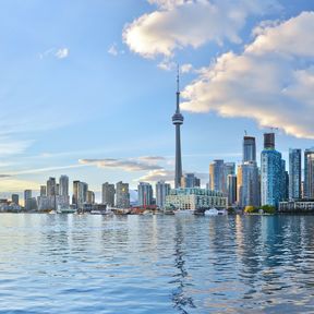 Die Skyline von Toronto im Licht vom Sonnenuntergang