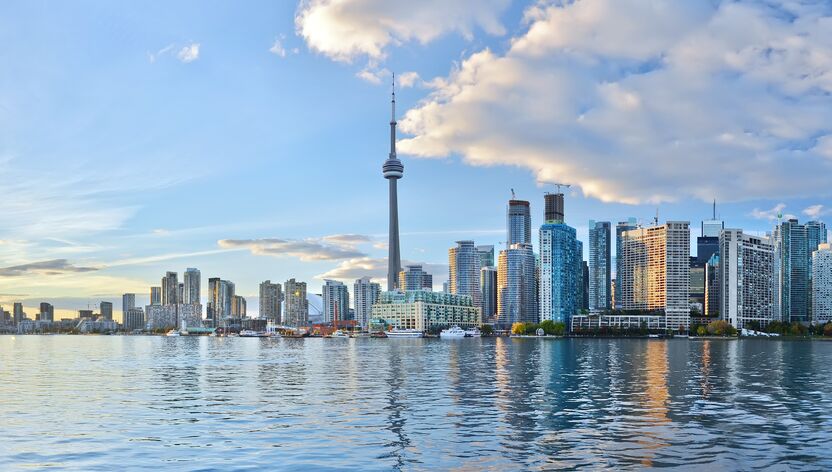 Die Skyline von Toronto im Licht vom Sonnenuntergang Die Skyline von Toronto im Licht vom Sonnenuntergang
