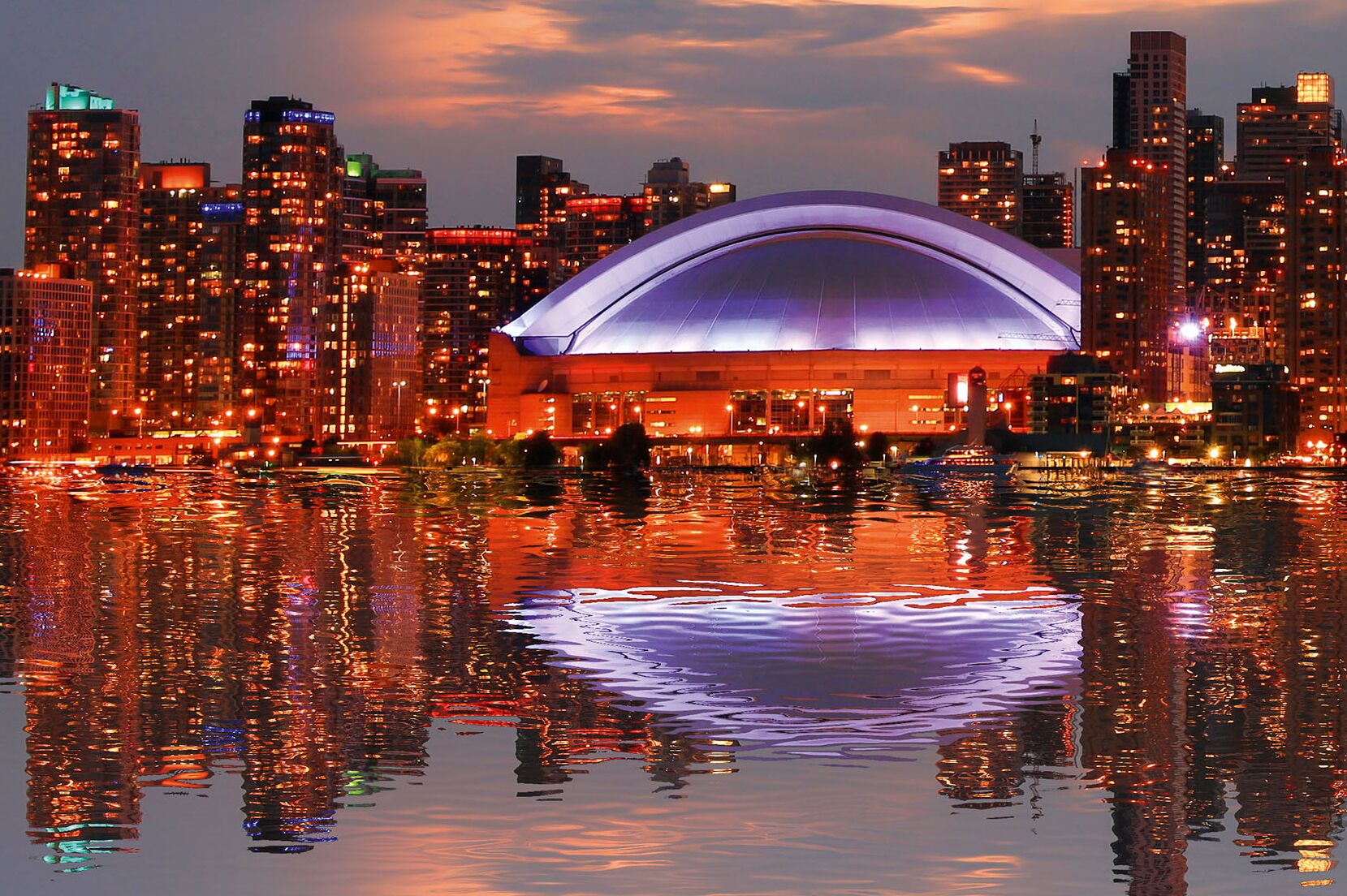 Die Skyline Torontos am Abend