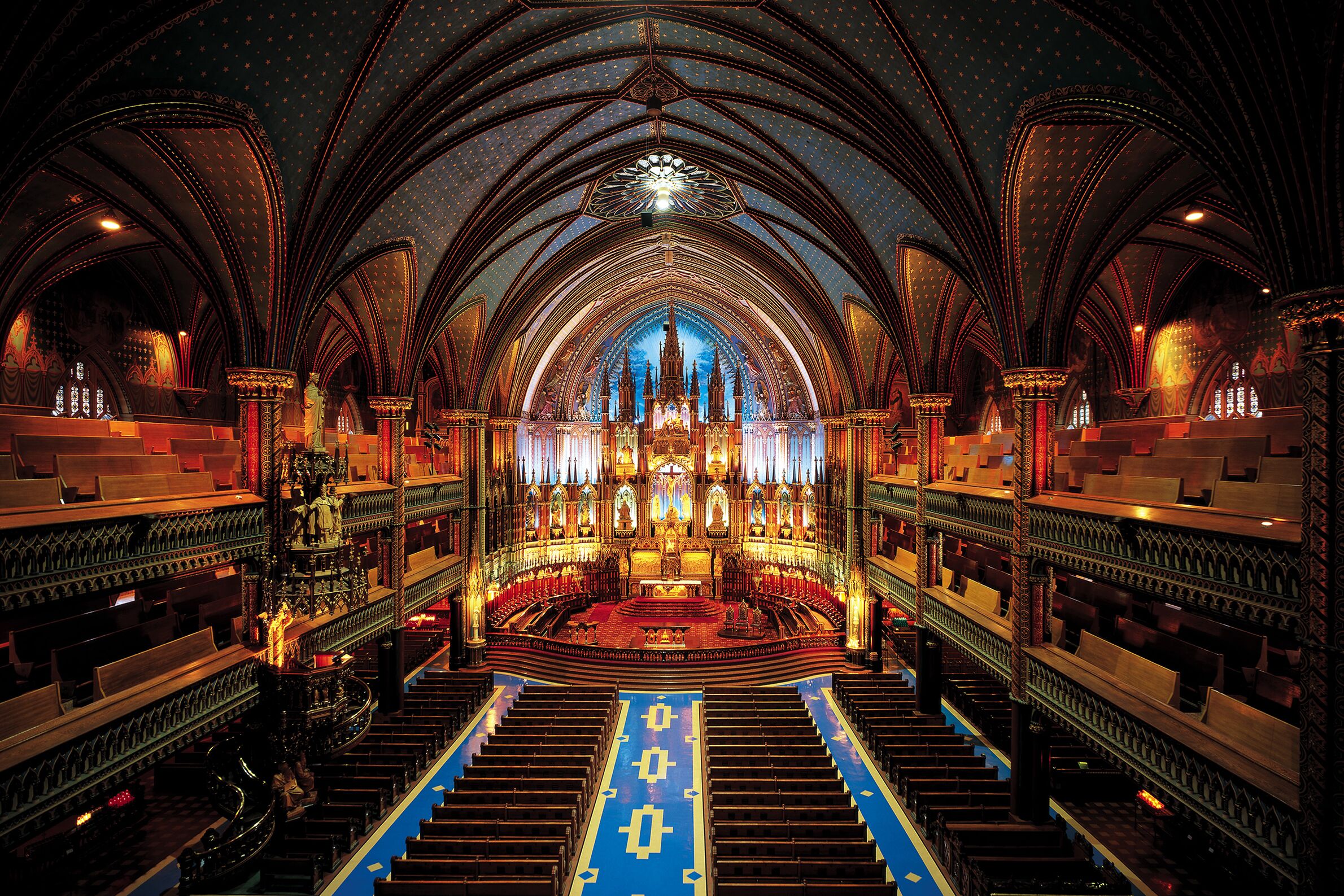 Innenansicht der Notre-Dame Basilica in Montréal