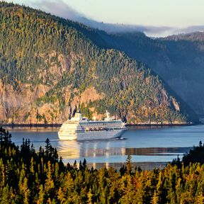 Kreuzfahrtschiff in Quebec