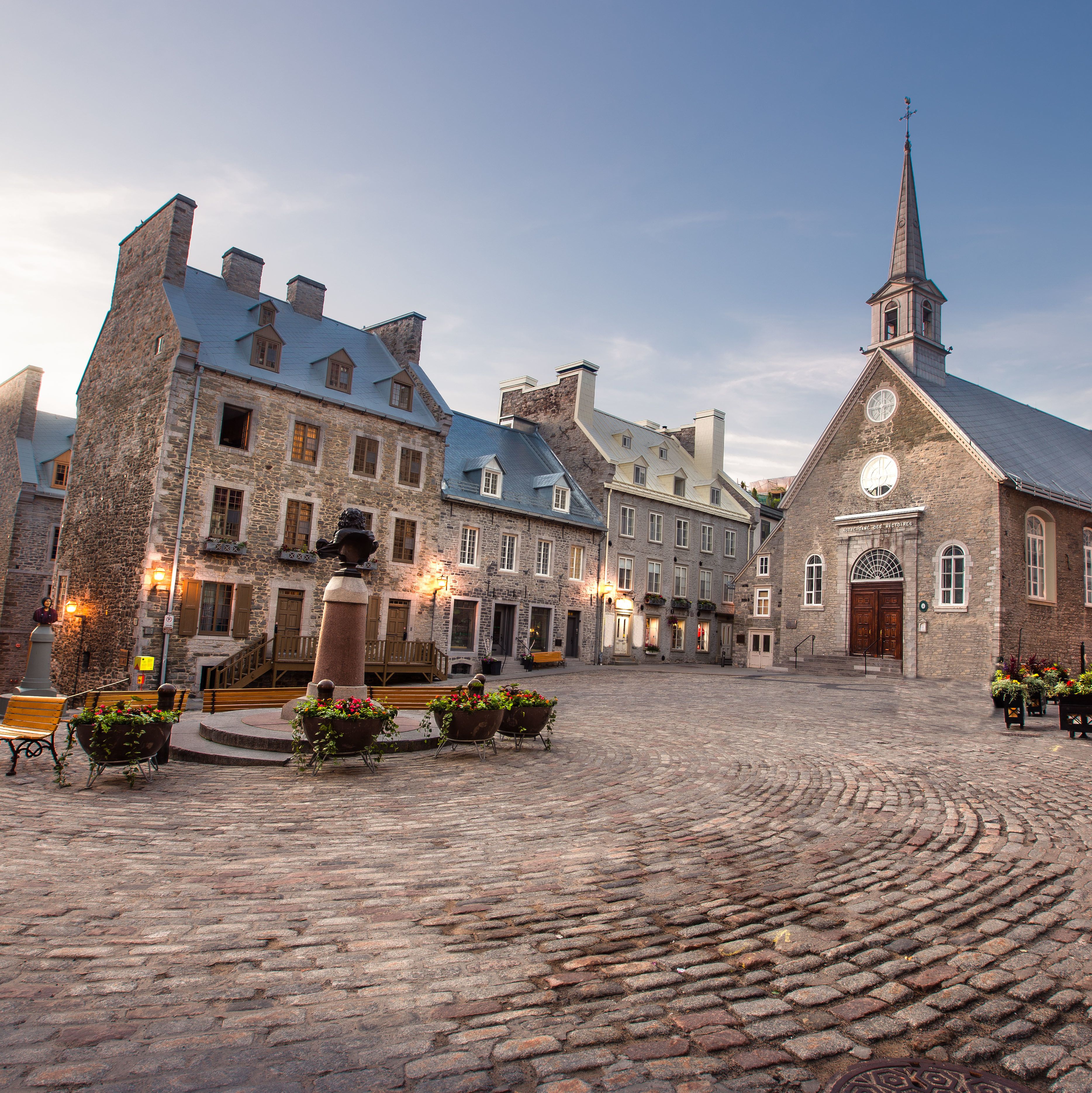 Die Kirche Notre-Dame-des-Victoires am Place Royale des UNESCO Weltkulturerbe Petit Champlain District in Quebec City, Quebec