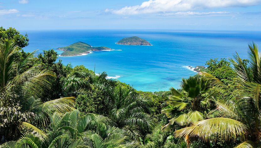 Aussicht über die St. Thomas Insel der Amerikanischen Jungferninseln Aussicht über die St. Thomas Insel der Amerikanischen Jungferninseln
