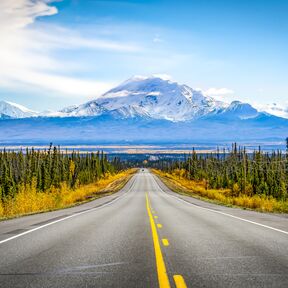 Roadtrip durch Alaska mit traumhaftem Bergpanorama