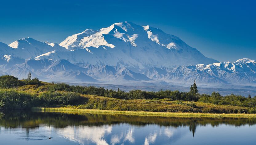 Traumhafter Blick auf den Mount Denali im Denali National Park in Alaska Traumhafter Blick auf den Mount Denali im Denali National Park in Alaska